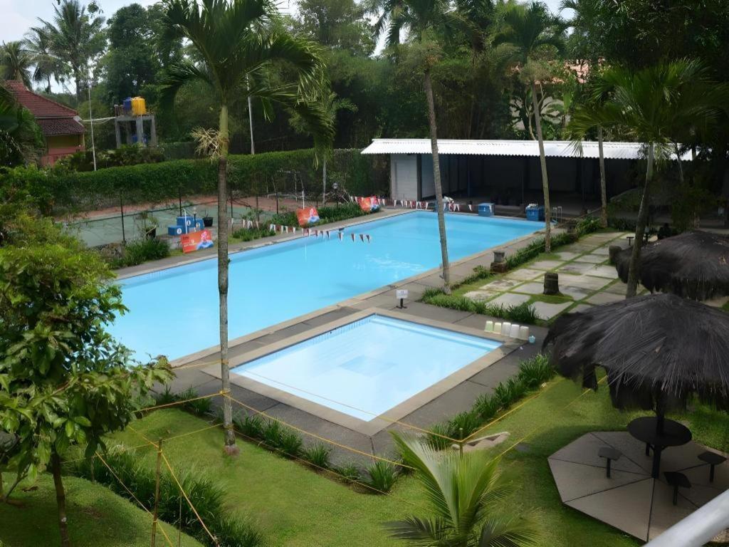Augusta Sukabumi Hotel Luaran gambar