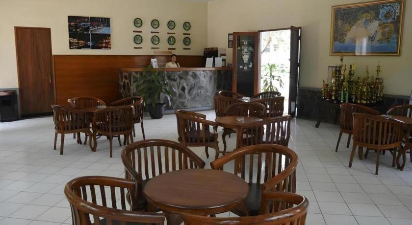 Augusta Sukabumi Hotel Luaran gambar
