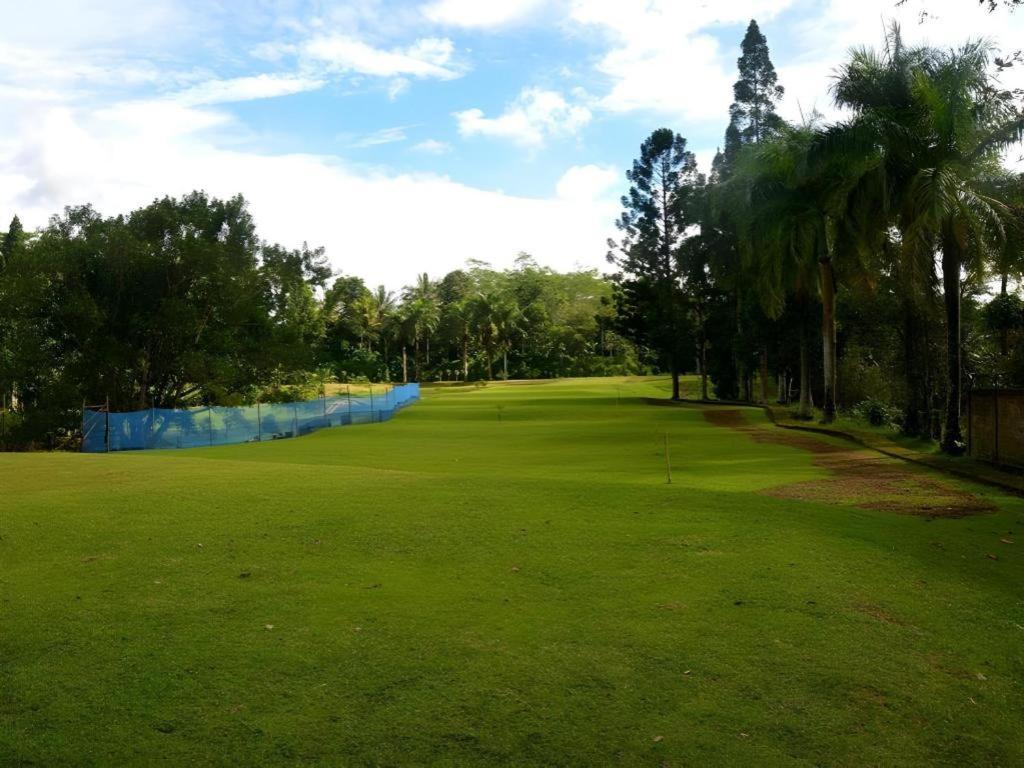Augusta Sukabumi Hotel Luaran gambar